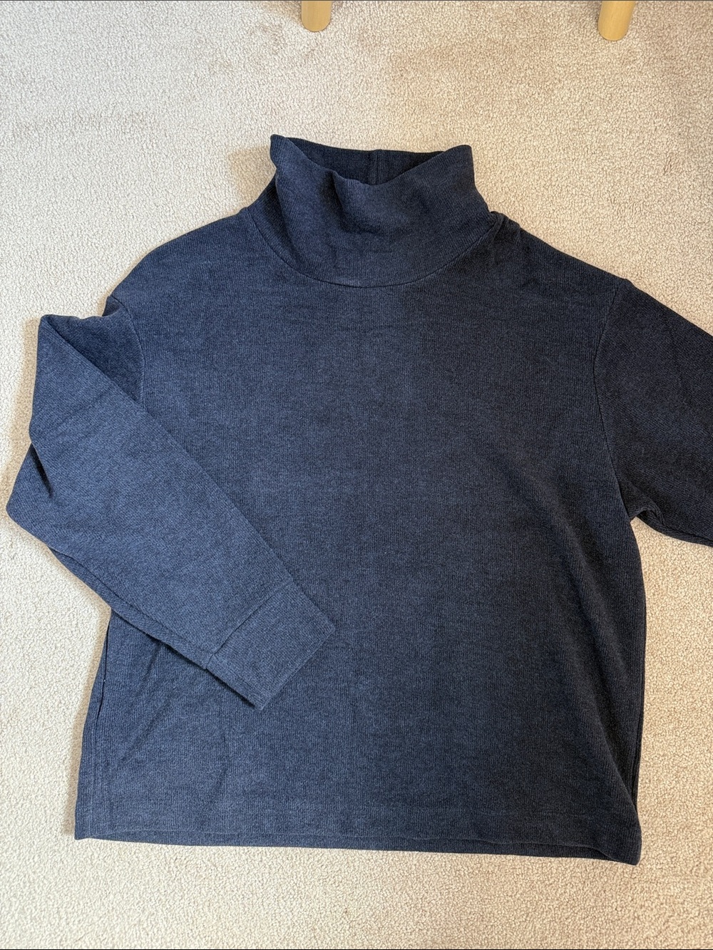 Uniqlo Women’s Navy Turtleneck Sweater - Soft Everyday Knit
